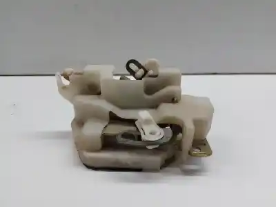 Автозапчастина б/у замок передній праві двері для mitsubishi l 200 k6 7 2500 td glx 4-ptas. посилання на oem iam   