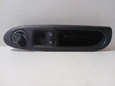 Second-hand car spare part LEFT FRONT POWER WINDOW SWITCH for RENAULT CLIO II  OEM IAM references 8200084008  