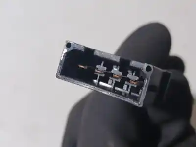 Peça sobressalente para automóvel em segunda mão Puxador Interior Dianteiro Esquerdo por AUDI A6 AVANT (C4) 2.8 (142kW) 193 CV / 142 KW Referências OEM IAM 4B837019  