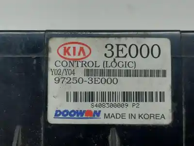 Peça sobressalente para automóvel em segunda mão comando de sofagem (chauffage / ar condicionado) por kia sorento 2.5 crdi concept referências oem iam 972503e000  