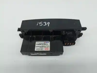 Peça sobressalente para automóvel em segunda mão comando de sofagem (chauffage / ar condicionado) por kia sorento 2.5 crdi concept referências oem iam 972503e000