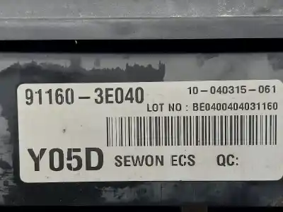 Peça sobressalente para automóvel em segunda mão caixa de fusíveis e relés por kia sorento 2.5 crdi concept referências oem iam 911603e040