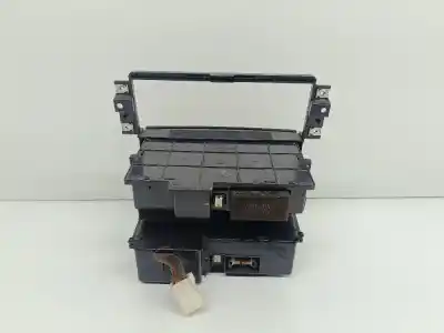 Peça sobressalente para automóvel em segunda mão cinzeiro por kia sorento 2.5 crdi concept referências oem iam 845503e000  845703e000