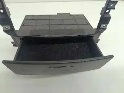 Peça sobressalente para automóvel em segunda mão cinzeiro por kia sorento 2.5 crdi concept referências oem iam 845503e000