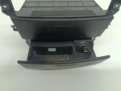 Peça sobressalente para automóvel em segunda mão cinzeiro por kia sorento 2.5 crdi concept referências oem iam 845503e000  845703e000