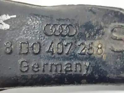 Автозапчасти б/у передняя правая кулачка за AUDI A4 AVANT (B5) A4 AVANT ссылки OEM IAM 8D0407258  