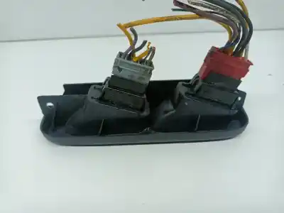 Gebrauchtes Autoersatzteil Fensterschalter Vorne Links zum RENAULT CLIO II FASE II 1.2 OEM-IAM-Referenzen 3117414  3117418