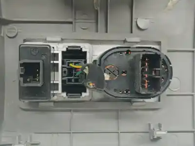 Pezzo di ricambio per auto di seconda mano modanatura per kia sorento 2.5 crdi concept riferimenti oem iam 847503e000