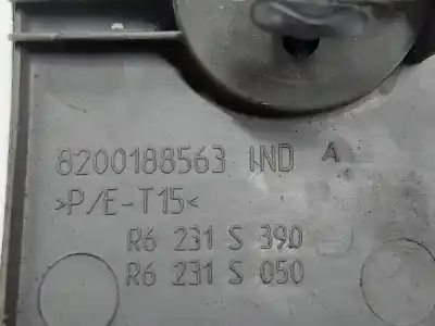 Peça sobressalente para automóvel em segunda mão moldagem por renault master ii phase 2 caja cerrada 2.5 dci diesel cat referências oem iam 8200188563