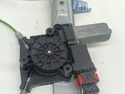 Peça sobressalente para automóvel em segunda mão elevador de vidros dianteira esquerda por corsa corsa c 1.7 16v dti referências oem iam 72005001  
