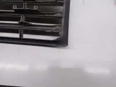 Автозапчастина б/у передня решіта для mitsubishi montero v20 v40 2800 td american dream 2ptas. посилання на oem iam mb64572021  