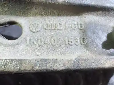Pezzo di ricambio per auto di seconda mano braccio sospensione inferiore anteriore destro per audi a3 (8p) 1.6 fsi ambiente 116 cv / 85 kw riferimenti oem iam 1k0407153g