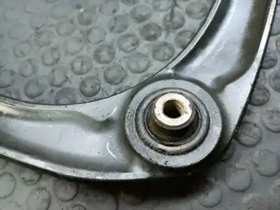 Second-hand car spare part Front Right Lower Suspension Arm for CITROEN C4 PICASSO 9HZDV6TED4 OEM IAM references 566792AH  
