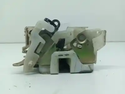 Second-hand car spare part front right door lock for mitsubishi l 200 k6 7 2500 td glx 4-ptas. oem iam references   