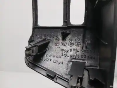 Автозапчастина б/у молдинг для mitsubishi montero (v80/v90) 3.2 di-d cat посилання на oem iam mr456381  