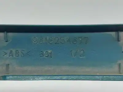 Автозапчастина б/у молдинг для peugeot partner origin combispace (5f) 1.9 d посилання на oem iam 9618254677  