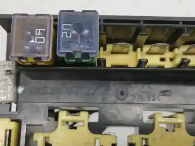 Second-hand car spare part fuse box unit for kia sorento 2.5 crdi active oem iam references 0k53a67bx1  