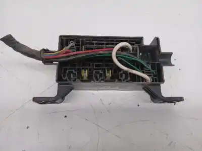 Second-hand car spare part fuse box unit for kia sorento 2.5 crdi active oem iam references 0k53a67bx1  