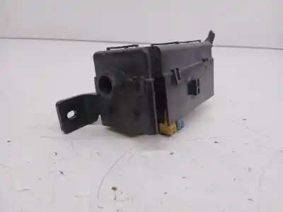 Second-hand car spare part fuse box unit for kia sorento 2.5 crdi active oem iam references 0k53a67bx1  