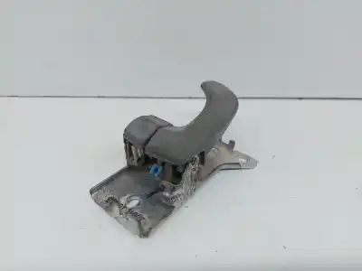 Second-hand car spare part interior left front handle for kia sorento 2.5 crdi active oem iam references   