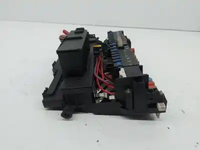 Second-hand car spare part fuse box unit for bmw x3 (e83) 2.0 d oem iam references 8364542  8387153