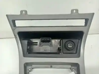 Second-hand car spare part decorative moulding for bmw x3 (e83) 2.0 d oem iam references   3411690