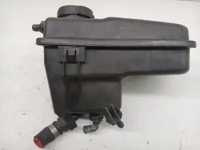 Pièce détachée automobile d'occasion Vase D'expansion De Liquide De Refroidissement pour BMW X3 (E83) 2.0 D Références OEM IAM 10617211  