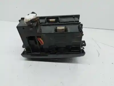 Peça sobressalente para automóvel em segunda mão cinzeiro por kia sorento 2.5 crdi active referências oem iam 