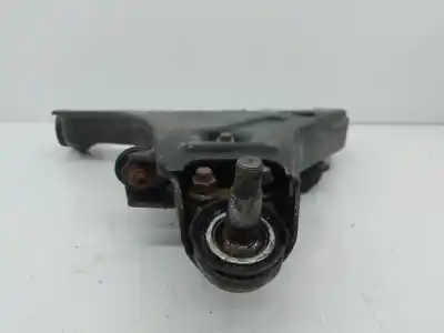 Pezzo di ricambio per auto di seconda mano supporto braccio sospensione anteriore destro per mitsubishi l 200 (ka0/kb0) 2.5 di-d cat riferimenti oem iam    Pezzo di ricambio per auto di seconda mano supporto braccio sospensione anteriore destro per mitsubishi l 200 (ka0/kb0) 2.5 di-d cat riferimenti oem iam