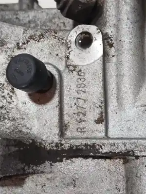 Peça sobressalente para automóvel em segunda mão caixa de velocidades por volkswagen passat berlina (3b2) comfortline referências oem iam 01e300047k