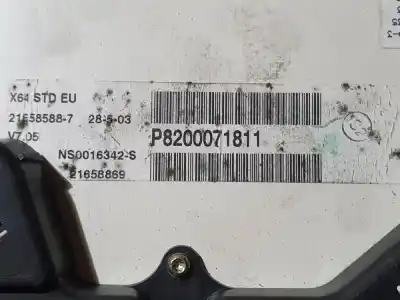 Pièce détachée automobile d'occasion COMPTEUR DE VITESSE TABLEAU DE BORD pour RENAULT SCENIC II  Références OEM IAM 8200071811  