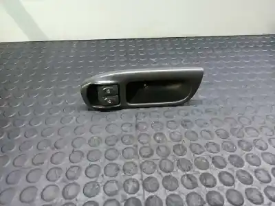 Автозапчастина б/у передні вікний вмикач для renault scenic (ja..) 1.9 dci authentique 102 cv / 75 kw посилання на oem iam 7700431172  