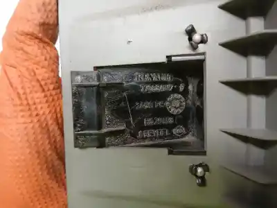 Peça sobressalente para automóvel em segunda mão moldagem por renault master ii phase 2 combi combi 2t8 l2 9pl caja cerrada techo elev. referências oem iam 8200189017  