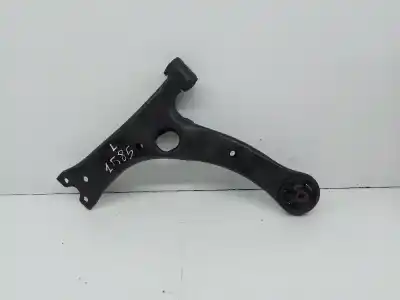 Peça sobressalente para automóvel em segunda mão braço de suspensão inferior esquerdo dianteiro por toyota corolla verso (r1) 2.2 d-4d luna referências oem iam 