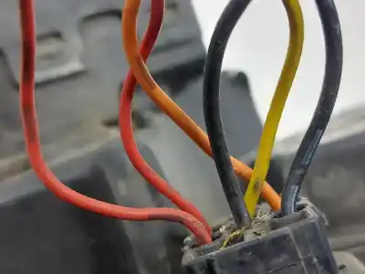 Peça sobressalente para automóvel em segunda mão farol / farolim esquerdo por kia sorento 2.5 crdi active referências oem iam 921013e5xx  