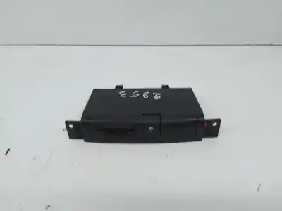 Pièce détachée automobile d'occasion CONSOLE CENTRALE pour PEUGEOT 207  Références OEM IAM FR56713502  