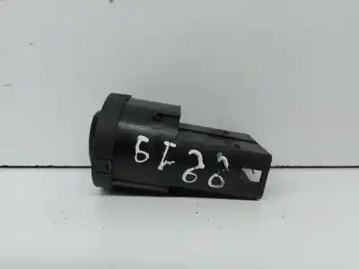 Автозапчасти б/у управление светом за audi a4 avant (b5) 1.9 tdi quattro ссылки oem iam    Автозапчасти б/у управление светом за audi a4 avant (b5) 1.9 tdi quattro ссылки oem iam