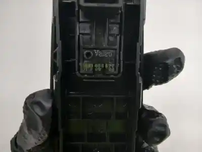 Peça sobressalente para automóvel em segunda mão Botão / Interruptor Elevador Vidro Dianteiro Direito por CITROEN C4 BERLINA Cool Referências OEM IAM 9651465577  