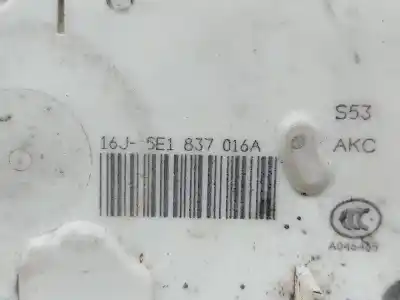 Second-hand car spare part front right door lock for skoda rapid elegance oem iam references 5e1837016a  