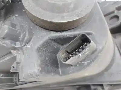 Second-hand car spare part left headlight for renault clio iii clio iii oem iam references 8200261610  89026143