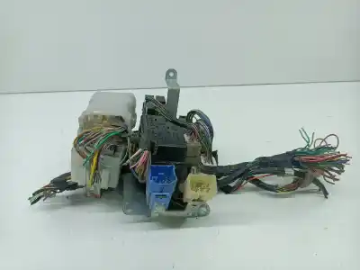 Pezzo di ricambio per auto di seconda mano scatola relè/fusibili per suzuki grand vitara 2.0 td /rf riferimenti oem iam 