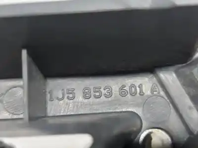 Recambio de automóvil de segunda mano de EMBLEMA para VOLKSWAGEN POLO (9N1) Conceptline referencias OEM IAM 1J5853601A  