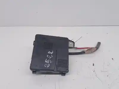 İkinci el araba yedek parçası RÖLE/SIGORTA KUTUSU için RENAULT MEGANE II CLASSIC  OEM IAM referansları 8200306033  