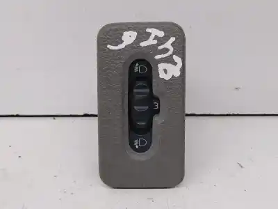 Second-hand car spare part headlights switch for renault master ii phase 2 combi combi 2t8 l2 9pl caja cerrada techo elev. oem iam references 820006042  