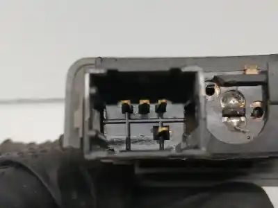 Second-hand car spare part headlights switch for renault master ii phase 2 combi combi 2t8 l2 9pl caja cerrada techo elev. oem iam references 820006042  
