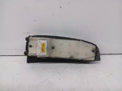 Second-hand car spare part LEFT FRONT POWER WINDOW SWITCH for TOYOTA AVENSIS (_T25_)  OEM IAM references 8482005100  
