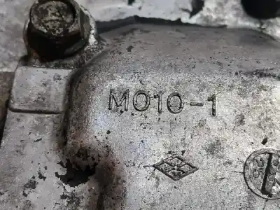 Автозапчастина б/у коробка передач для mitsubishi montero (v20/v40) 2500 td gl (3-ptas) посилання на oem iam m010  