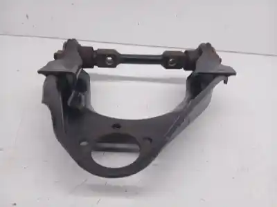 Tweedehands auto-onderdeel STEUN RECHTS VOOR OPHANG ARM voor FORD RANGER (EQ) Doka 4X4 XLT OEM IAM-referenties   