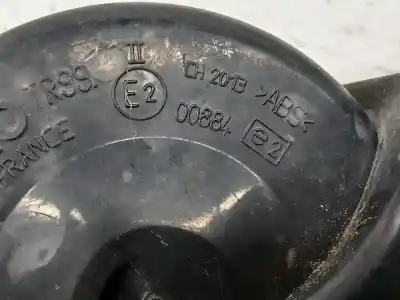 Peça sobressalente para automóvel em segunda mão BUZINA / SIRENE por MITSUBISHI MONTERO V20 V40 2800 TD American Dream 2ptas. Referências OEM IAM E200884  