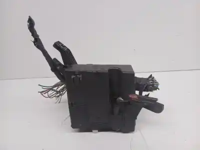 Pièce détachée automobile d'occasion BOÎTES À FUSIBLES pour TOYOTA YARIS  Références OEM IAM 8266252580  